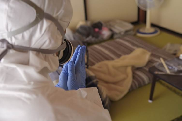 自殺現場で特殊清掃が必要